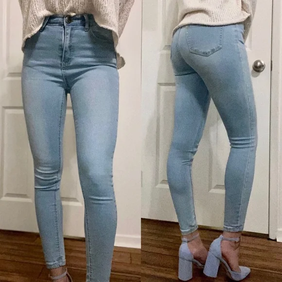 Showpo Christina Skinny Jeans in Light Wash Denim - Picture 3 of 13